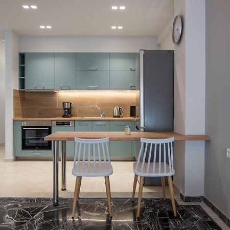 Central Spacious Apt Close To Port-Sites W/View 2 Heraklion  Ngoại thất bức ảnh